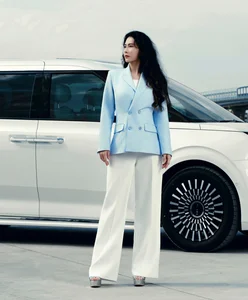 Cecilia Cheung: The Ageless Style Icon and Her Impact on Modern Fashion - image 3