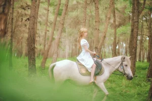 Elegant Visual Storytelling: YiTuYu Art Language Vol.5542 Featuring Bobo - image 7