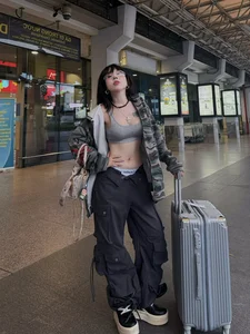 Bao Khuyen Susan Redefines Jet-Set Style: A Deep Dive Into Her Stunning Airport Fashion and Travel Trends - image 3