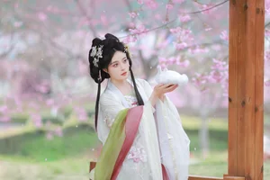 YiTuYu Art Language Vol.6610 Featuring Nu Li Hua Zhuang De Sui Sui - image 0