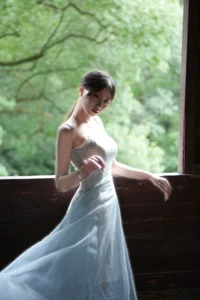 Xiao U in YiTuYu Art Language Vol.10401: A Masterclass in Modern Aesthetic Portrait Photography - image 29