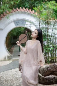 Sophisticated Portraiture: YiTuYu Art Language Vol.10396 with Chen Shi Er Ing - image 22