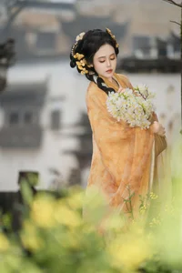 Ethereal Hanfu Beauty: Zhou Feng Qin in YiTuYu Art Language Vol.8913 - image 8