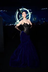 Timeless Beauty Winners and Vietnamese Stars Gracing the Red Carpet in Elegant Style - image 4