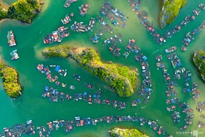 Lan Ha Bay Travel Guide 2024: The Serene Alternative to Ha Long Bay - image 0