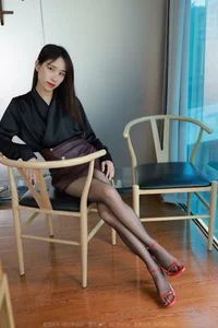 IESS Model Mei Zi: Elegance in Red High Heels - image 16