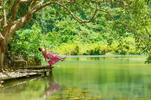 Dong Lam Steppe: A Picturesque Escape Near Hanoi During the Flooded Season - image 6