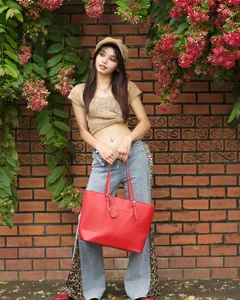 The Rising Seductiveness of the Viral Lisa Blackpink Lookalike - image 1