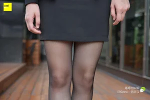 Professional Chic: Xin Xin in IESS Sixiangjia 026 Office Colleague Fashion Series - image 5