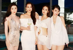 Stunning Beauty Gallery of the Famous Huyen Actress Sisters - image 1