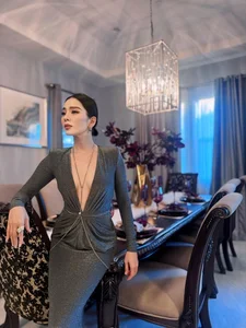 Inside the Opulent Hanoi Villa of Singer Le Quyen: A Masterpiece of Luxury and Modern Design - image 5