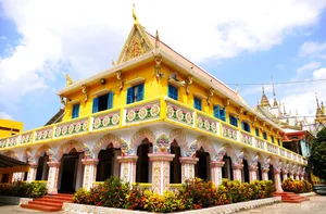 Vietnam's Largest Reclining Buddha Statue - A Cultural Landmark - image 0