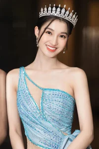 The Radiant and Sweet Elegance of Runner-up Phuong Nhi - image 1