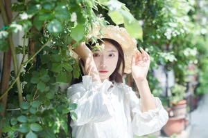 Sophisticated Aesthetics: YiTuYu Art Language Vol.6925 Featuring Mu You You - image 2