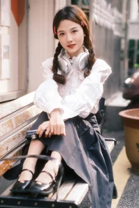 Capturing Modern Beauty: YiTuYu Art Language Vol.5772 YYYY Portrait Collection - image 7
