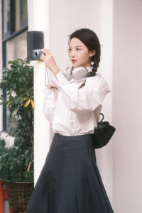 Capturing Modern Beauty: YiTuYu Art Language Vol.5772 YYYY Portrait Collection - image 6