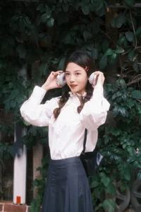 Capturing Modern Beauty: YiTuYu Art Language Vol.5772 YYYY Portrait Collection - image 13