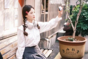 Capturing Modern Beauty: YiTuYu Art Language Vol.5772 YYYY Portrait Collection - image 1