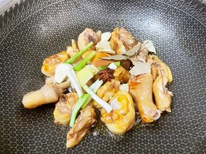 Healthy Braised Chicken with Shiitake Mushrooms: A Vitamin D-Rich Superfood Meal - image 9