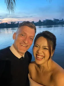 Vietnamese Celebrities and Their Western Husbands: A Look at Inspiring Cross-Cultural Marriages - image 6