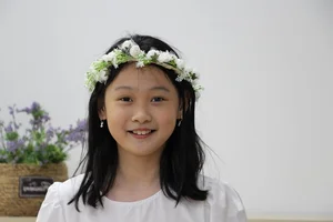 Meet the Adorable Mixed-Heritage Daughters of Miss Vietnam Huong Giang - image 3