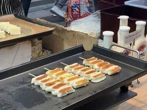 A Guide to the Vibrant Street Food Culture of Seoul, South Korea - image 9