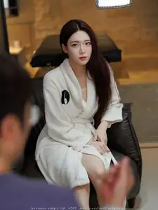 Bimilstory Hayun Vol.10: Captivating Wet Body Moments in a Luxurious Bathrobe - image 11