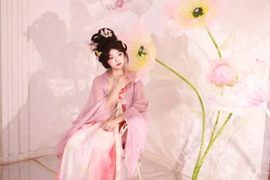 Modern Aesthetic Mastery: Art Language Vol.5858 Featuring KaiLin Jiang - image 11