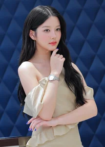 Stunning Thai Influencer Shines in New Music Video Collaboration with Mono - image 3