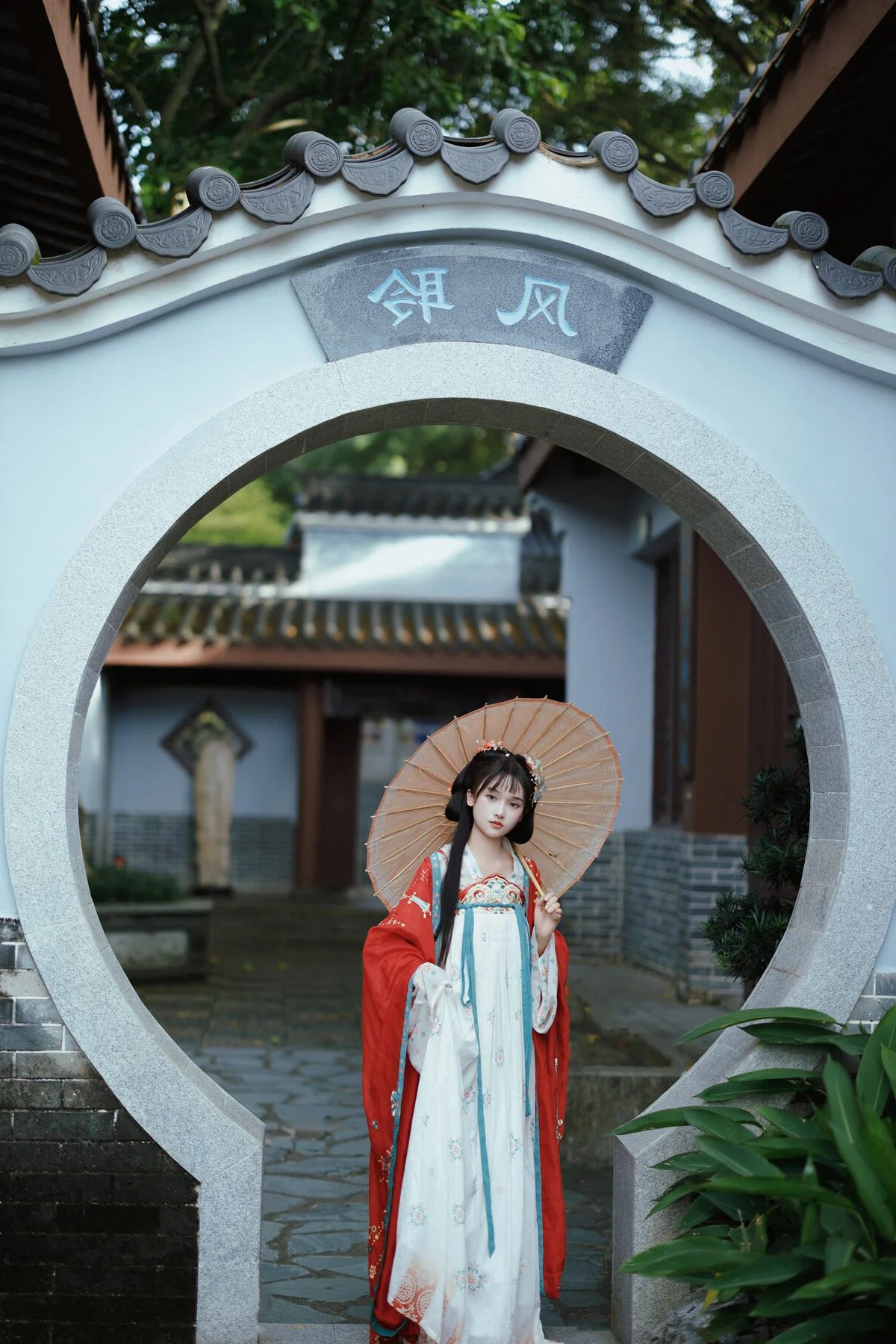 Xiao Xiao Yu: A Study in Grace for YiTuYu Art Language Vol.7372