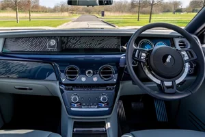 The Ultimate Luxury Experience: Why Rolls-Royce Defines High-End Automotive Excellence and Bespoke Craftsmanship - image 6