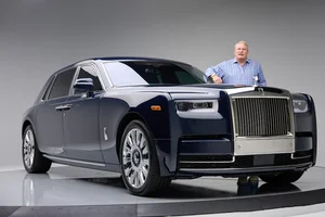 The Ultimate Luxury Experience: Why Rolls-Royce Defines High-End Automotive Excellence and Bespoke Craftsmanship - image 5