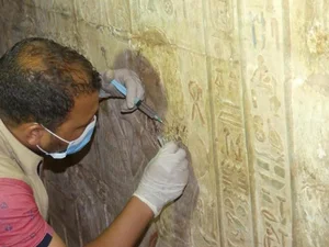 The Shimmering Secrets of Egypt: Discovering the Ancient Temple That Once Glowed with Pure Golden Splendor - image 0