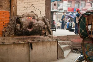 The Mysterious 'Toothache Tree' of Nepal: A Unique Tradition in Kathmandu - image 3