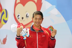 Anh Vien's Stunning Transformation: From Olympic Swimmer to Professional Fashion Model - image 3