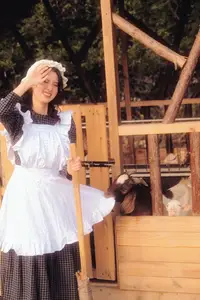 Discover Zhu Qing in YiTuYu Vol.8780: Rustic Charm & Radiant Smiles - image 9