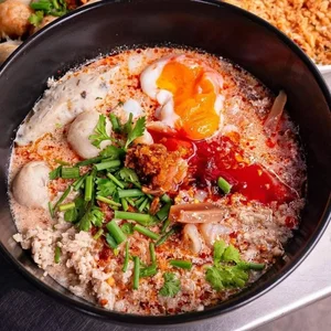 6 Essential Bangkok Street Food Spots Recommended by a Frequent Traveler - image 0