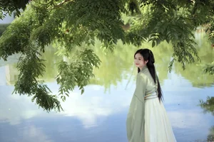 Stunning Visuals from YiTuYu Art Language Vol.4480: A Portrait Study of Shu Pian - image 0