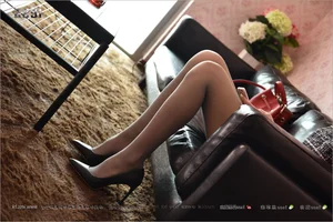 IESS Silk Foot Bento 169: Wei Wei in Thick Grey Stockings - image 73