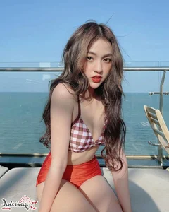 Viral Sensation Tran Thanh Tam Showcases Incredible Long Legs - image 32