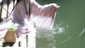 YiTuYu Art Language Vol.10214 Jie Jie: A Stunning 23-Photo Collection of Artistic Portrait Photography - image 5