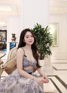 Social Media Sensation Captivates Fans With Heartfelt and Elegant Moments - image 1