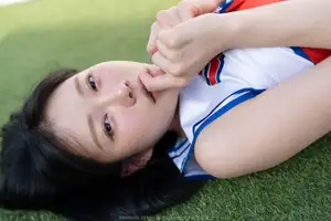 AG Vol.472 Nyahaahi Part01: Dynamic Allure on the Lush Green Field - image 7