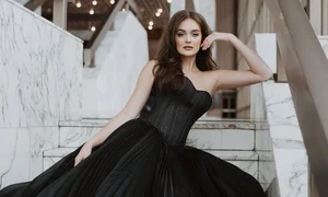 Stunning 19-Year-Old South African Beauty Representing Her Nation at the Miss World Pageant - image 11
