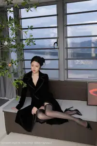 XiuRen No.10564: Yu Zi Jiang Fish - Elegant Allure in an East Asian Setting - image 12