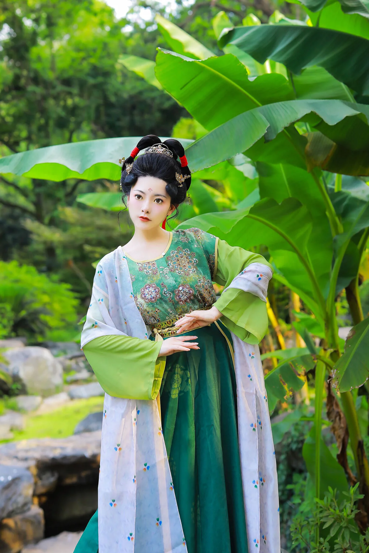 Artistic Portraiture Series Featuring Mao Zi Zi in YiTuYu Vol.7808