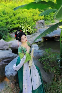Artistic Portraiture Series Featuring Mao Zi Zi in YiTuYu Vol.7808 - image 9