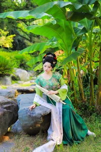 Artistic Portraiture Series Featuring Mao Zi Zi in YiTuYu Vol.7808 - image 3