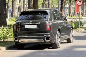Experience Ultimate Luxury: The Rolls-Royce Cullinan Series II Makes a Grand Debut on the Vibrant Streets of Ho Chi Minh City - image 5