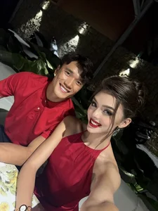 Dianka Zakhidova’s Natural Radiance: Bùi Tiến Dũng’s Wife Captured in Stunning Unfiltered Photos - image 5